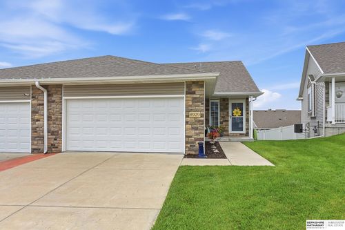 8929 Buckshot Road, Lincoln, NE, 68507 | Card Image