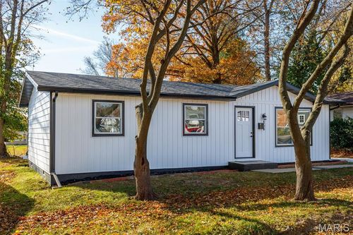 854 Parent St, Greenville, IL, 62246-1521 | Card Image