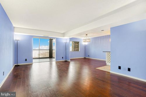 apt-1002-5903 Mount Eagle Dr, ALEXANDRIA, VA, 22303-2530 | Card Image