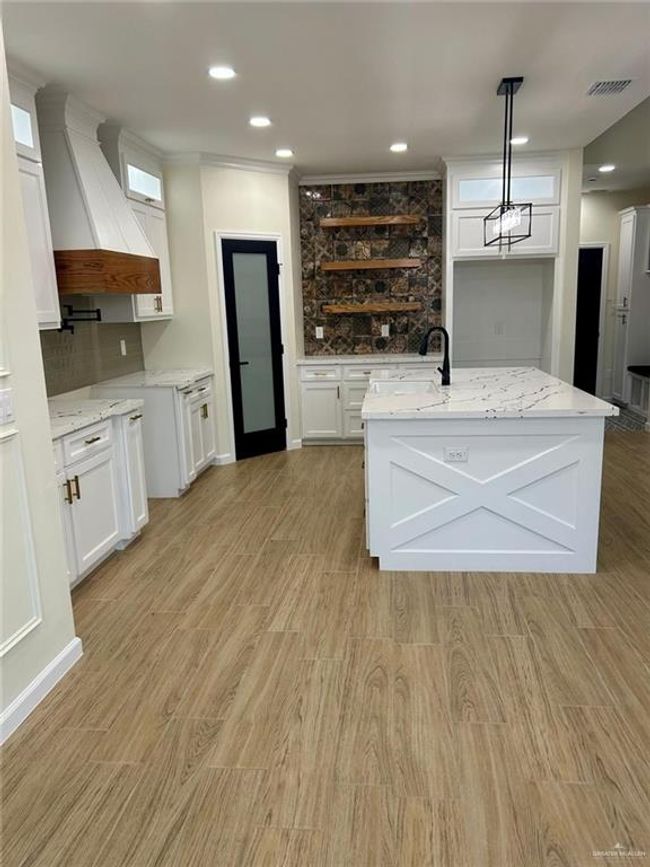 3518 Tyler St, House other with 3 bedrooms, 2 bathrooms and 2 parking in Palmview TX | Image 9