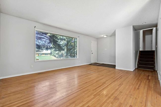 111 Allandale Close Se, House other with 3 bedrooms, 3 bathrooms and 2 parking in Calgary AB | Image 7