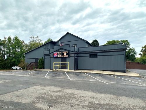 1111 Niles Cortland Rd Ne, Warren, OH, 44484-1008 | Card Image