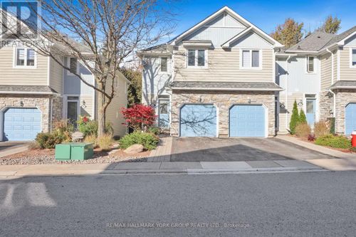 923 Creekfront Way, Newmarket (Gorham-College Manor), ON, L3Y8T4 | Card Image