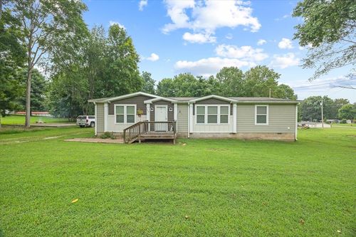 2045 Lakeview Dr, Byrdstown, TN, 38549-4463 | Card Image
