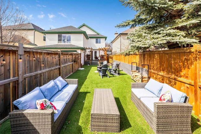 245 Inverness Park Se, Home with 3 bedrooms, 2 bathrooms and 2 parking in Calgary AB | Image 12