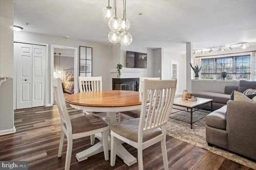 apt-109-244 S Reynolds St, ALEXANDRIA, VA, 22304-4480 | Card Image