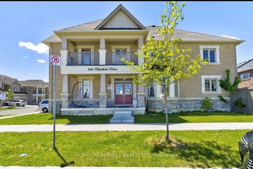 566 Brisdale Drive, Brampton, ON, L7A5J4 | Card Image