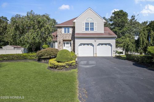 8 Coral Dr, Howell, NJ, 07731-1444 | Card Image