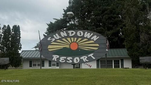 8450 State Highway 73, Townsend, TN, 37882-4324 | Card Image