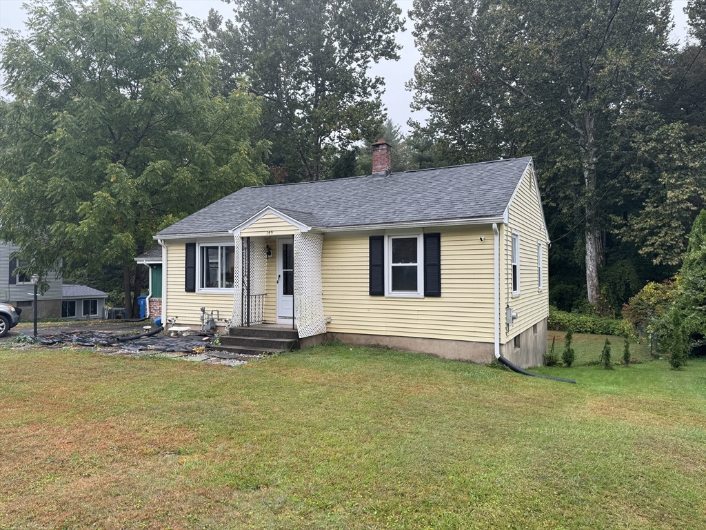 Lower Beverly Hls, West Springfield, MA 01089