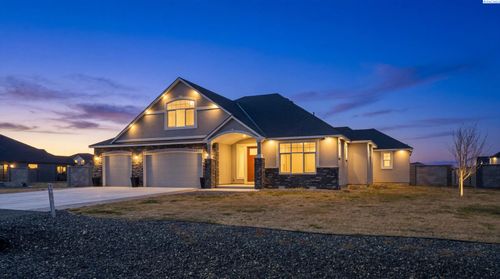 89050 E Calico Rd, Kennewick, WA, 99338-4308 | Card Image