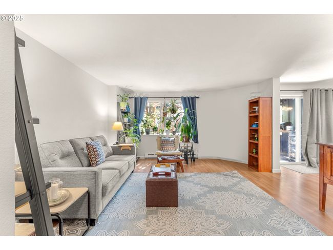 UNIT-13 - 47 Eagle Crest Dr, Condo with 2 bedrooms, 1 bathrooms and null parking in Lake Oswego OR | Image 4