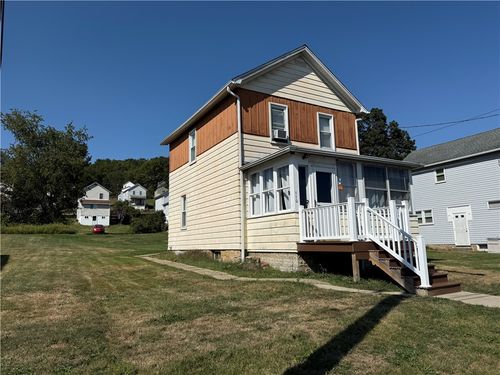 110 2nd St, Ernest, PA, 15739-9006 | Card Image