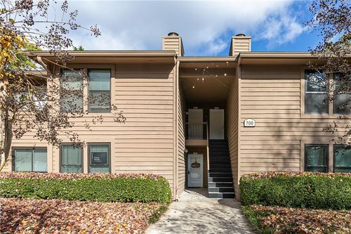 701 Parkaire Xing, Marietta, GA, 30068 | Card Image
