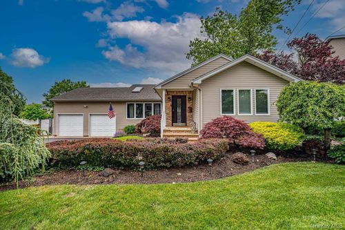 2349 Lincoln Street, Hempstead, NY, 11710 | Card Image