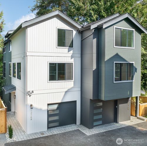 1216 A Ne 103rd St, Seattle, WA, 98125 | Card Image