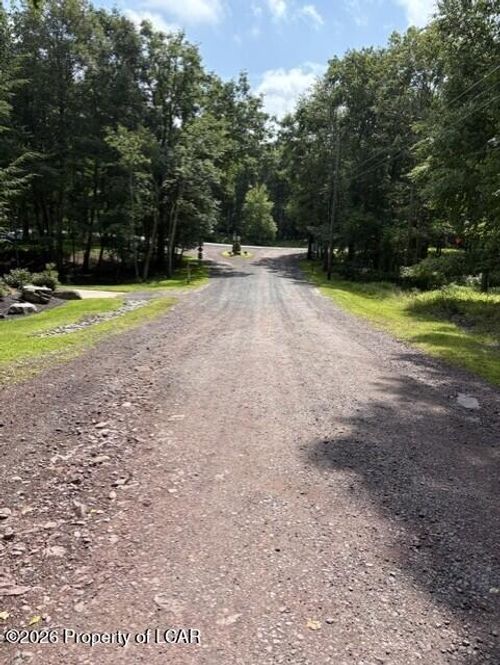 54 Aleeda Blvd, Bear Creek Township, PA, 18702-9613 | Card Image