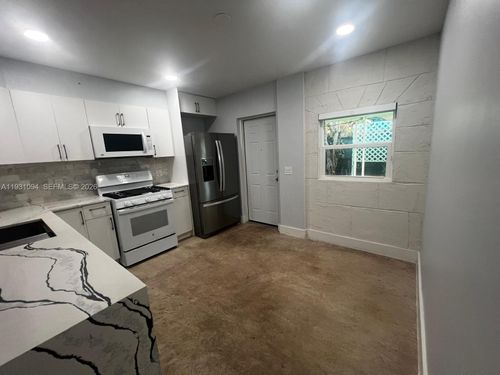 8500-8500 Nw 179th St, Hialeah, FL, 33015-2511 | Card Image