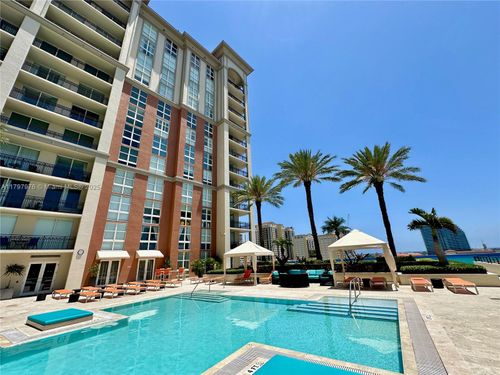 apt-521-550 Okeechobee Blvd, West Palm Beach, FL, 33401-6325 | Card Image