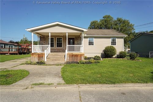 101 Pinehurst Dr, Tornado, WV, 25202-9711 | Card Image