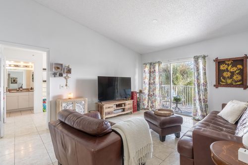 304-5031 Wiles Rd, Coconut Creek, FL, 33073-4207 | Card Image