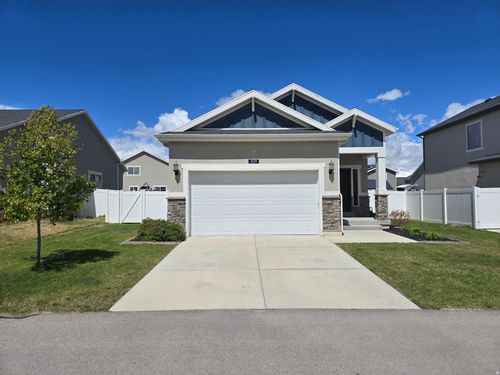 1529 E Erickson Knoll Ln, Eagle Mountain, UT, 84005-5135 | Card Image