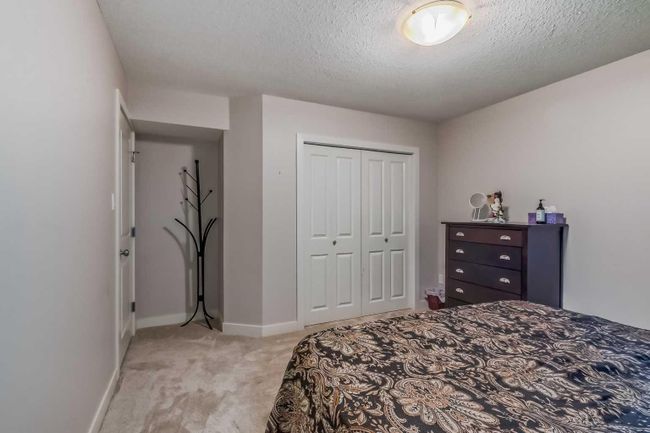 128 Rivermill Landing W, Home with 5 bedrooms, 3 bathrooms and 4 parking in Lethbridge AB | Image 32