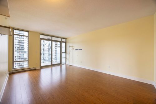 2002-1155 The High St, Coquitlam, BC, V3B7W4 | Card Image