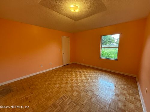 761 Trekker St, Jacksonville, FL, 32216-1502 | Card Image