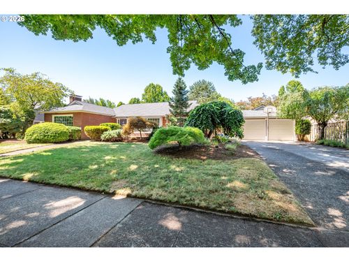 1327 18th Ave, LONGVIEW, WA, 98632 | Card Image