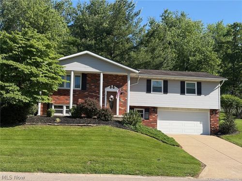110 Windermere, St. Clairsville, OH, 43950 | Card Image