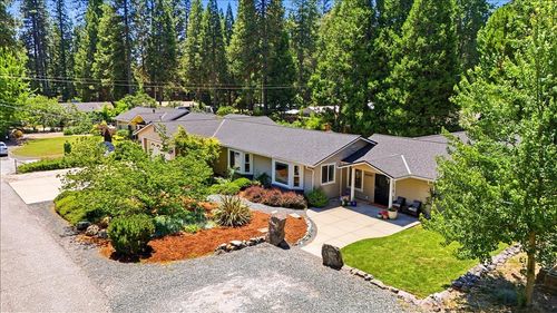 14240 Hollydale Road, Grass Valley, CA, 95945 | Card Image