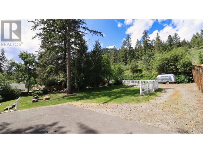 1065 Little Shuswap Lake Rd, House other with 2 bedrooms, 2 bathrooms and 8 parking in Chase BC | Image 8