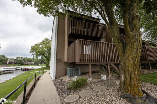 b14-2700 N Shore Dr, Clear Lake, IA, 50428-1084 | Card Image