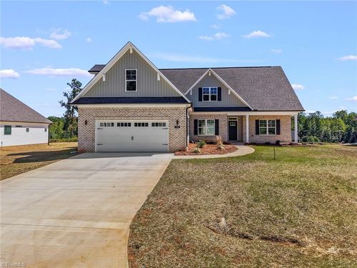 192 Cool Run, Lexington, NC, 27292 | Card Image