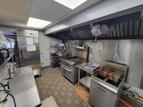 2001 N Shore Dr, DELAVAN, WI, 53115-3818 | Card Image