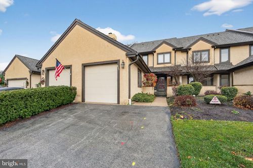 932 Hedgerow Ct, BLUE BELL, PA, 19422-2408 | Card Image