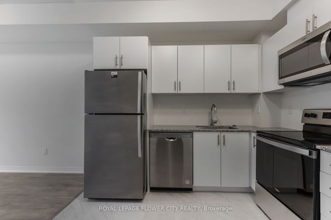 2 - 155 Tapscott Rd, Condo with 2 bedrooms, 1 bathrooms and null parking in Toronto ON | Image 22