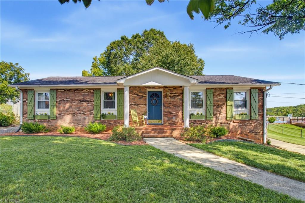 Residential in Clemmons