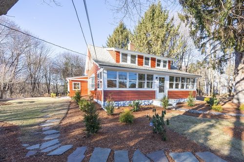 241 Fisher St, Walpole, MA, 02081-3924 | Card Image