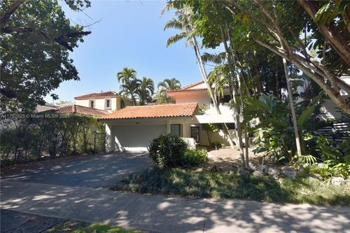 921 Sunset Rd, Coral Gables, FL, 33143-6119 | Card Image