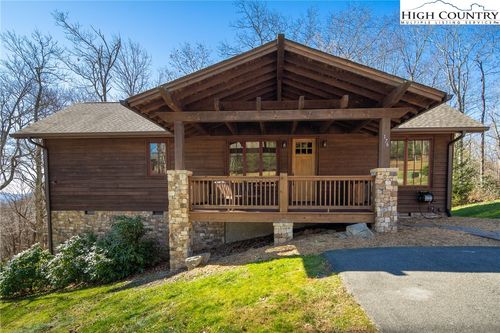 176 High Hemlock Trl, Blowing Rock, NC, 28605-8717 | Card Image