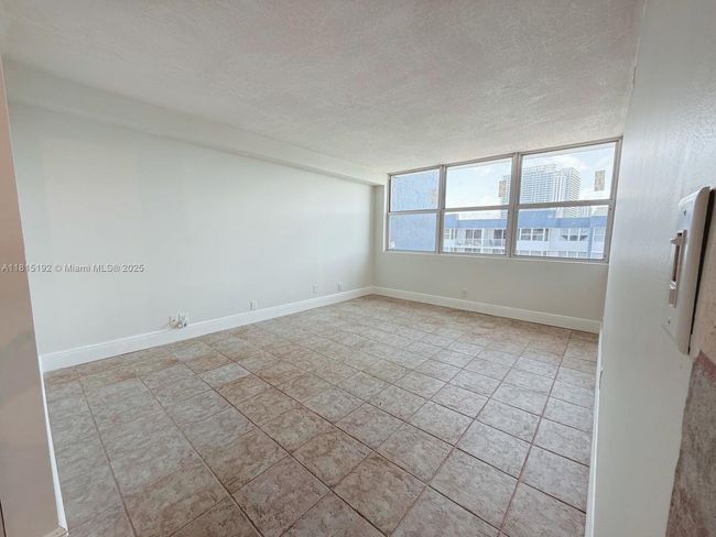 APT-6B - 16570 Ne 26 Th Ave, Condo with 2 bedrooms, 2 bathrooms and null parking in North Miami Beach FL | Image 9