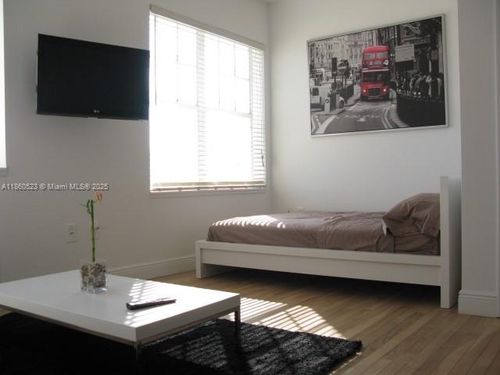 apt-303-1244 Pennsylvania Ave, Miami Beach, FL, 33139-4469 | Card Image