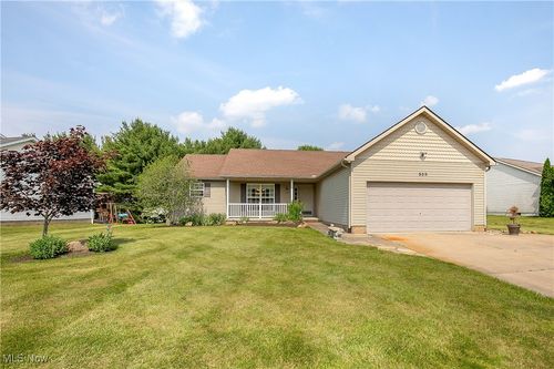 525 Ericsson Drive, Canal Fulton, OH, 44614 | Card Image