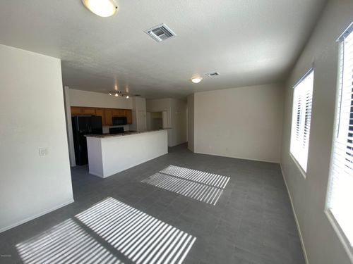 39-1262 E Weimer Cir, Tucson, AZ, 85719-7277 | Card Image