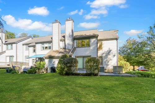 4 Lily Ct, Yorktown Heights, NY, 10598-2533 | Card Image