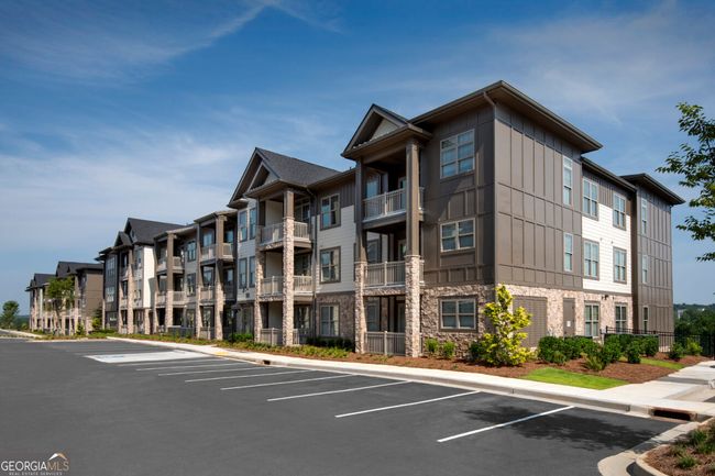 APT-1212 - 1520 Laurel Crossing Pkwy, Condo with 3 bedrooms, 2 bathrooms and 2 parking in Buford GA | Image 41