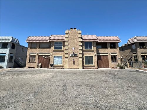 1920 Lirio Way, Las Vegas, NV, 89108-2627 | Card Image