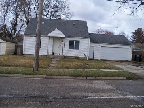 413 E Hemphill Rd, Flint, MI, 48507-2628 | Card Image